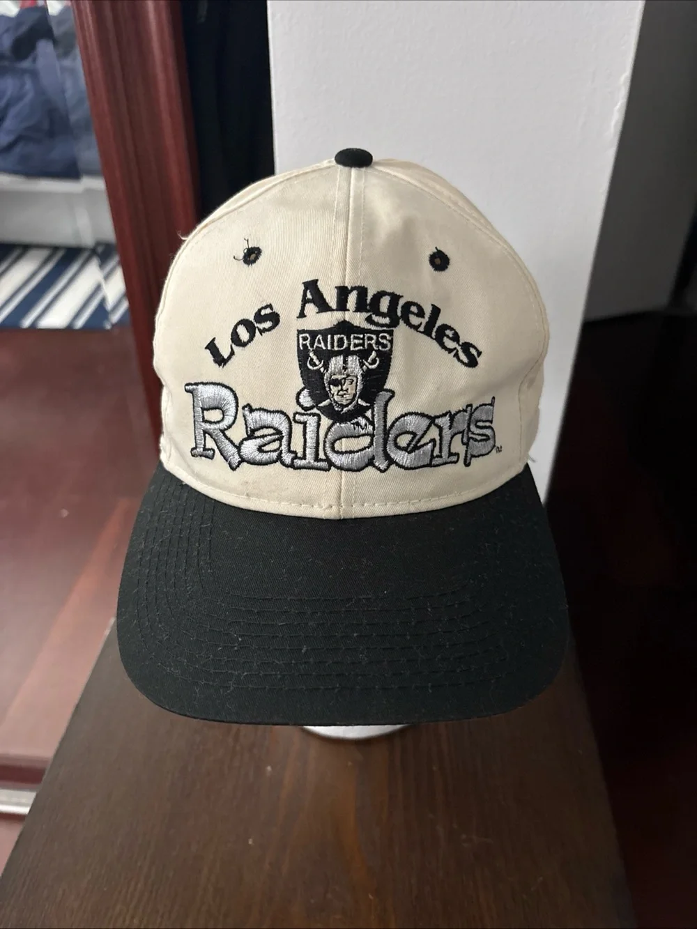 #1 Apparel Los Angeles Raiders Snapback Hat Cap White Logo Embroidered